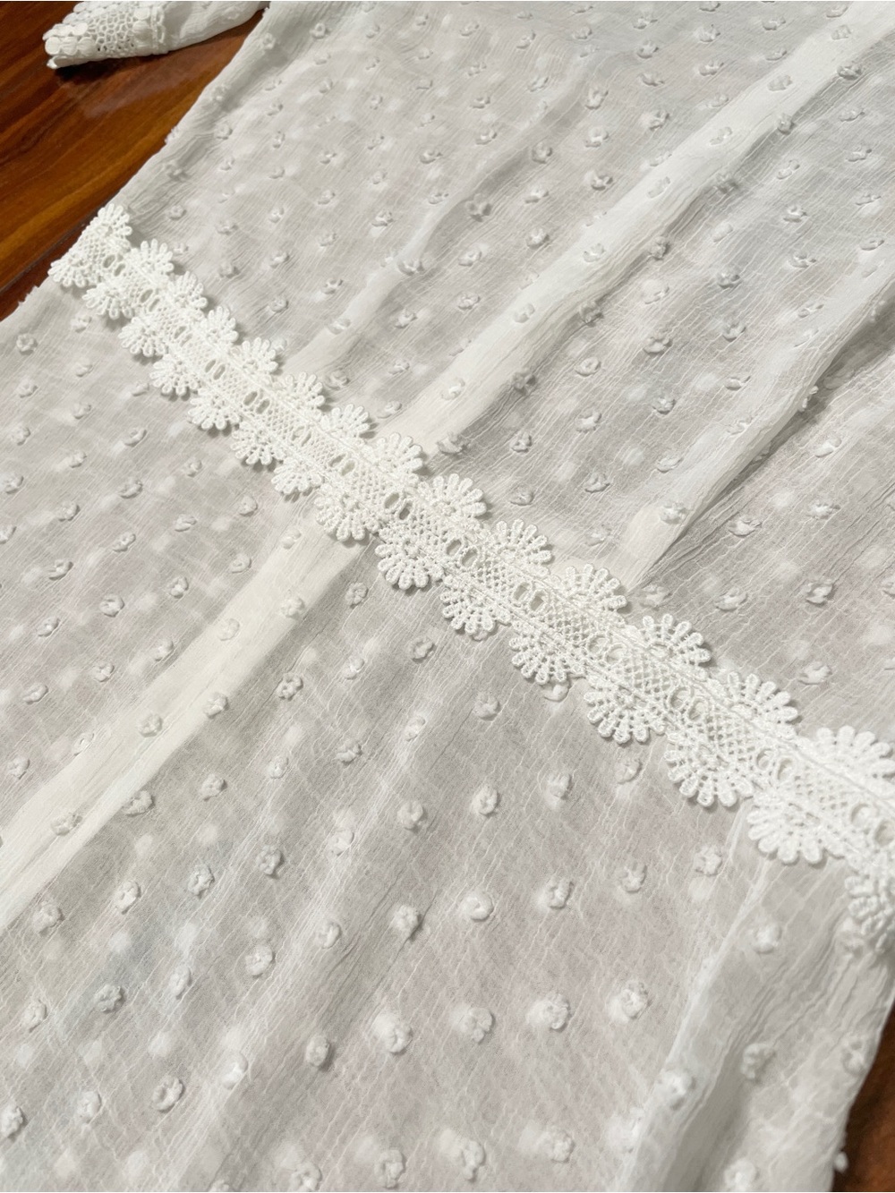 Lulu's “dreaming of you” Swiss Dot Midi Dress. * no underslip - Picture 7 of 8